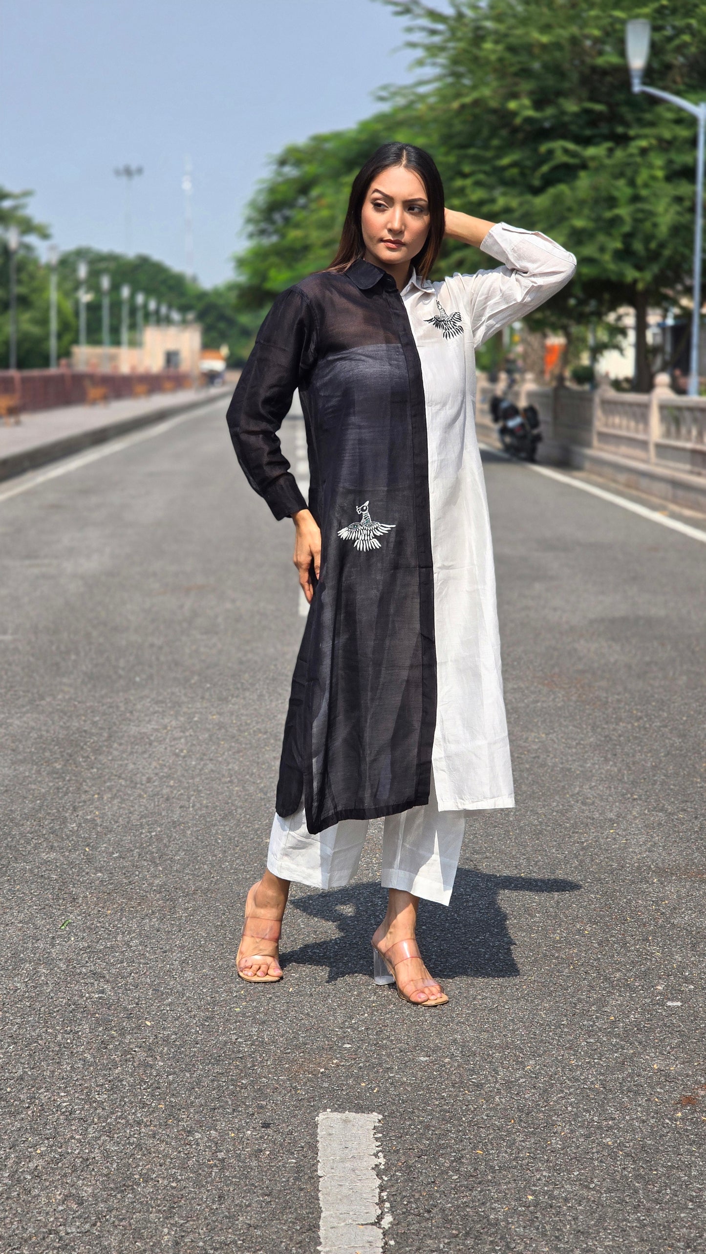 BLACK & WHITE EAGLE EMBROIDERED SHIRT DRESS